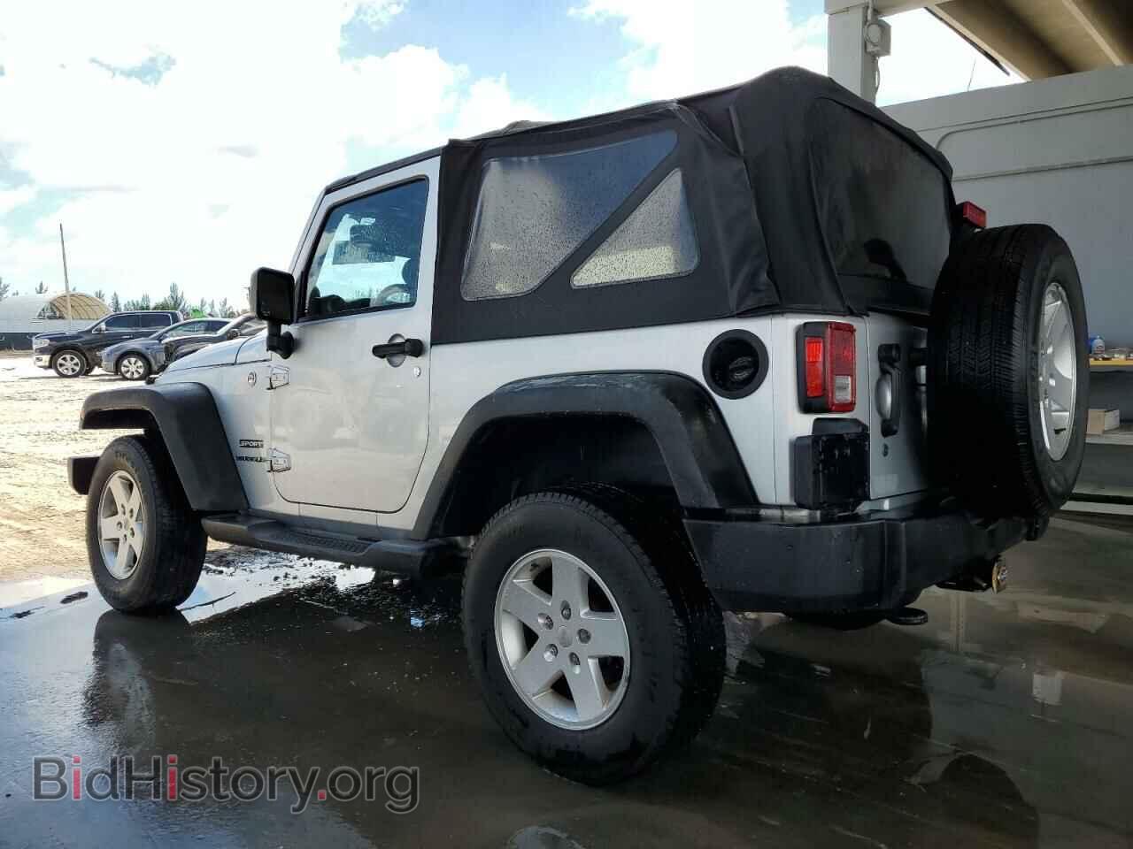 2011 JEEP WRANGLER - VIN: 1J4AA2D19BL577850 - Фото 2