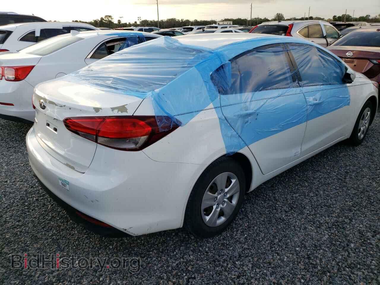 2017 KIA FORTE - VIN: 3KPFK4A75HE093740 - Фото 4