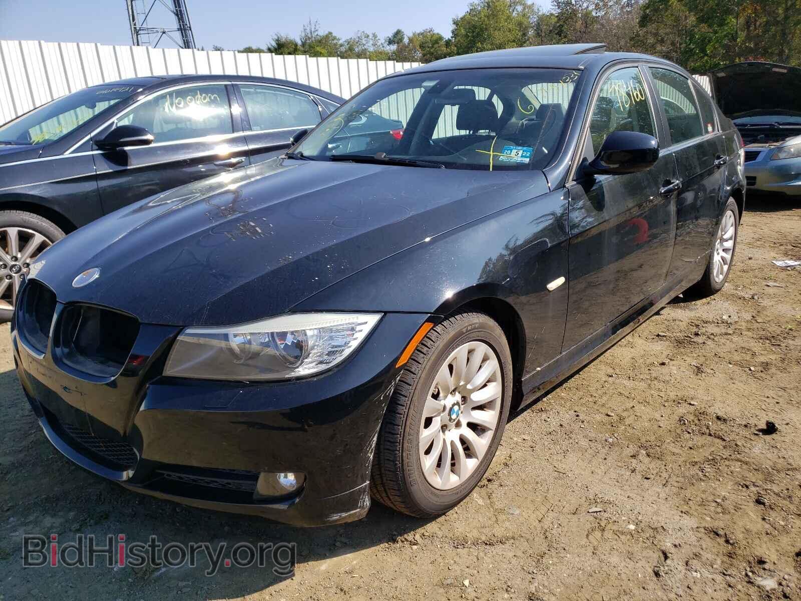 2009 BMW 3 SERIES - VIN: WBAPH57529NL79599 - Фото 2