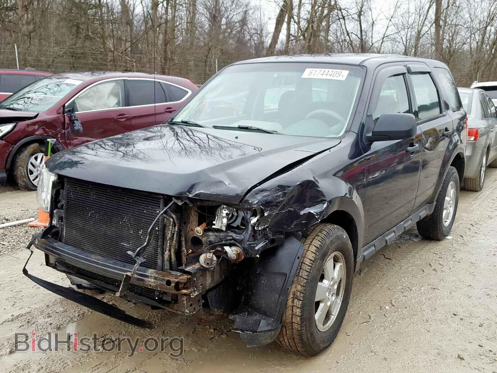 2011 FORD ESCAPE - VIN: 1FMCU9C75BKC43174 - Photo 2