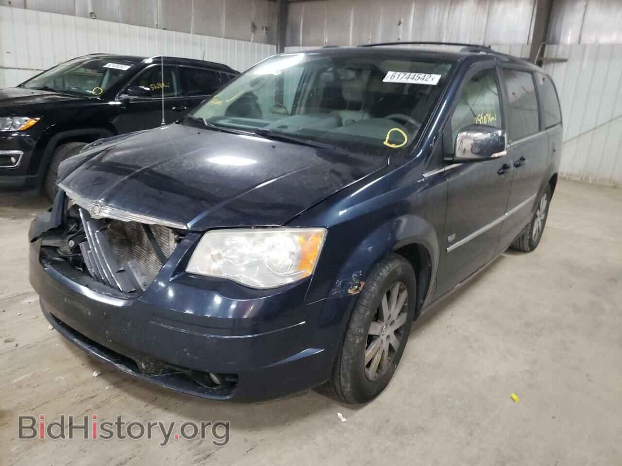 2009 CHRYSLER MINIVAN - VIN: 2A8HR54159R649748 - Фото 2