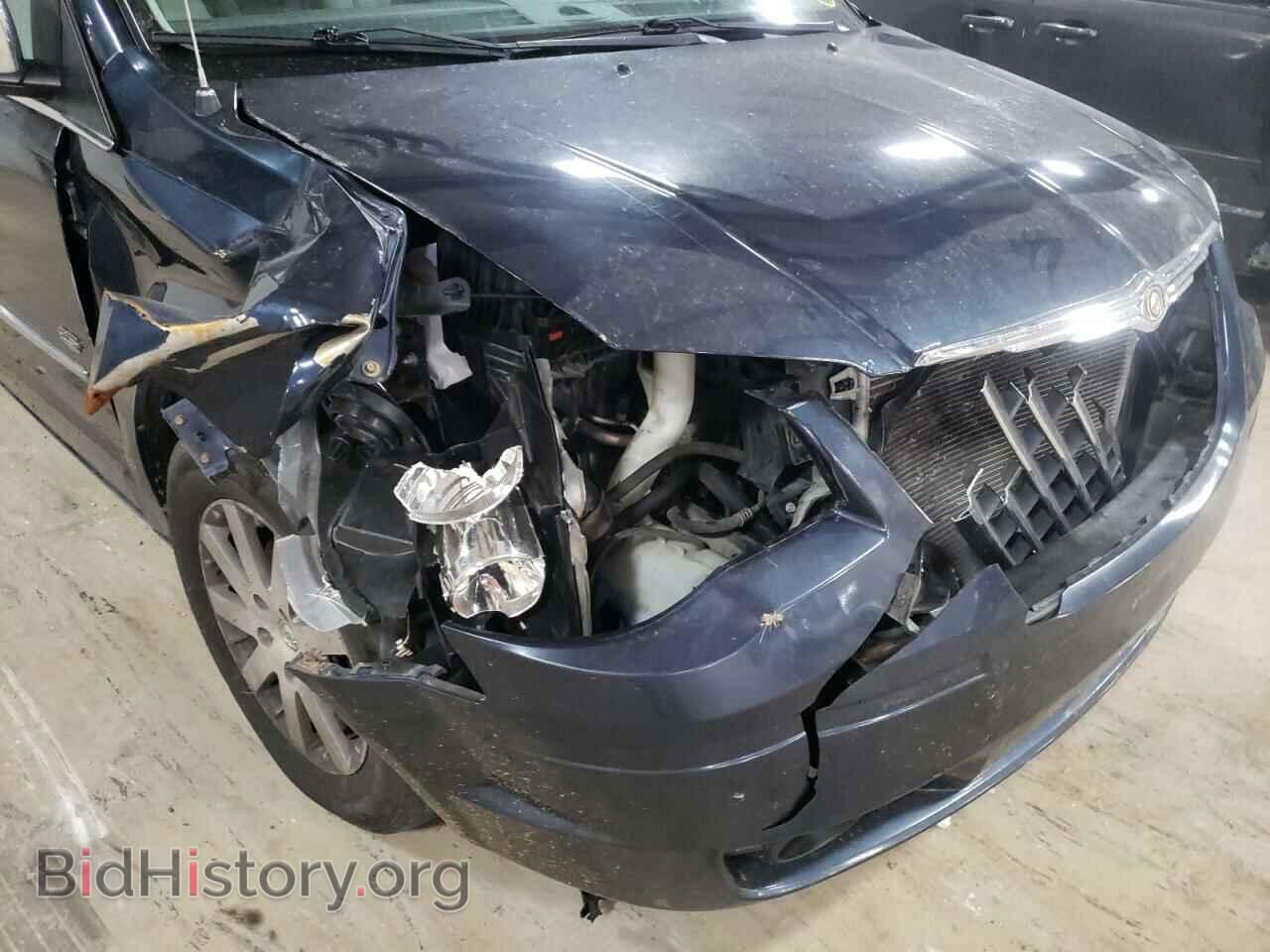 2009 CHRYSLER MINIVAN - VIN: 2A8HR54159R649748 - Фото 9