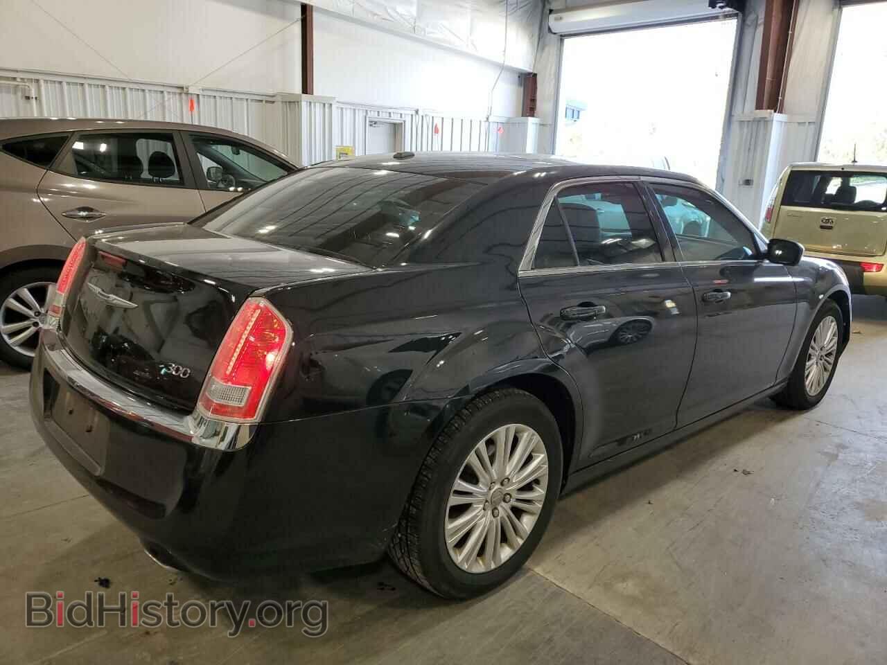 2014 CHRYSLER 300 - VIN: 2C3CCARG5EH352668 - Фото 4