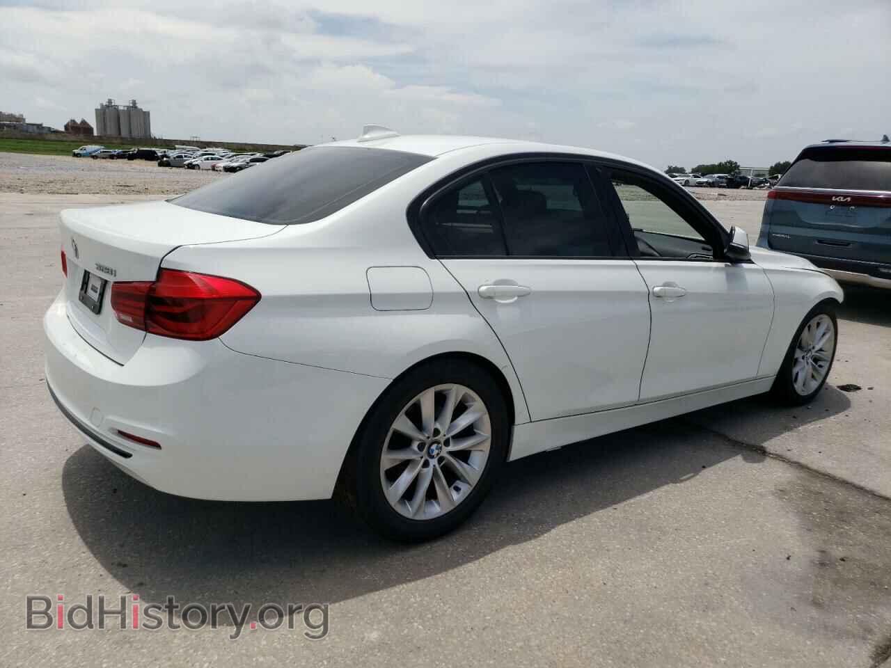 2016 BMW 3 SERIES - VIN: WBA8E9G59GNT81481 - Фото 3
