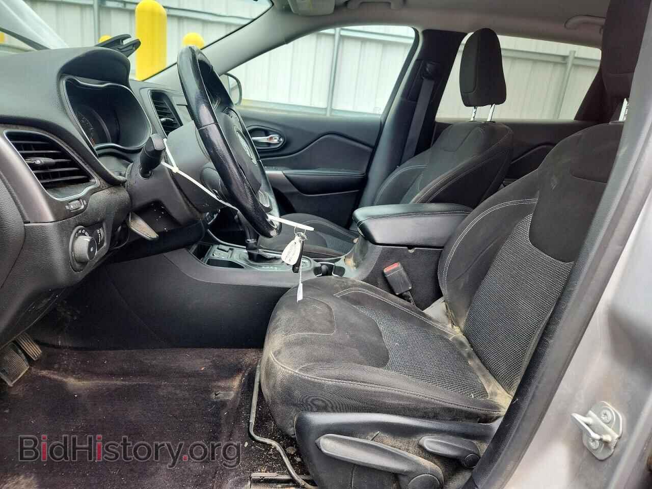 2019 JEEP CHEROKEE - VIN: 1C4PJLCB7KD215560 - Фото 7
