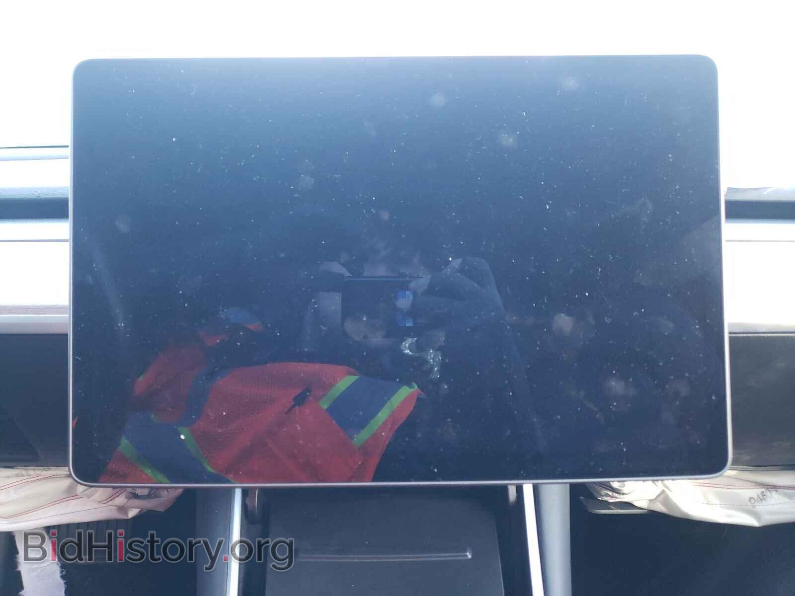 2019 TESLA MODEL 3 - VIN: 5YJ3E1EAXKF300879 - Фото 8