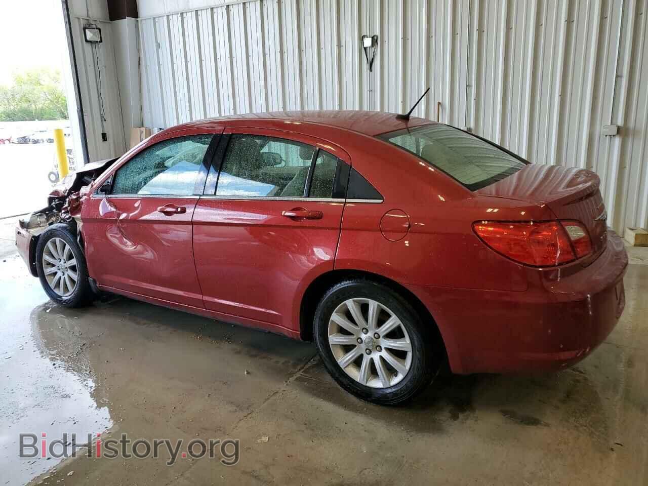 2010 CHRYSLER SEBRING - VIN: 1C3CC5FB0AN151536 - Фото 2