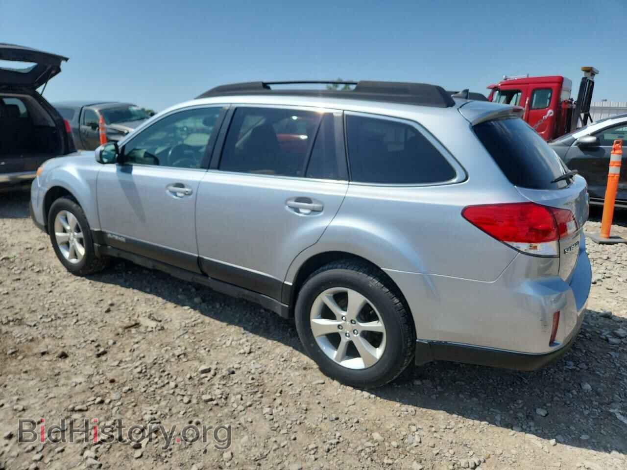 2014 SUBARU OUTBACK - VIN: 4S4BRBLC2E3320924 - Фото 2