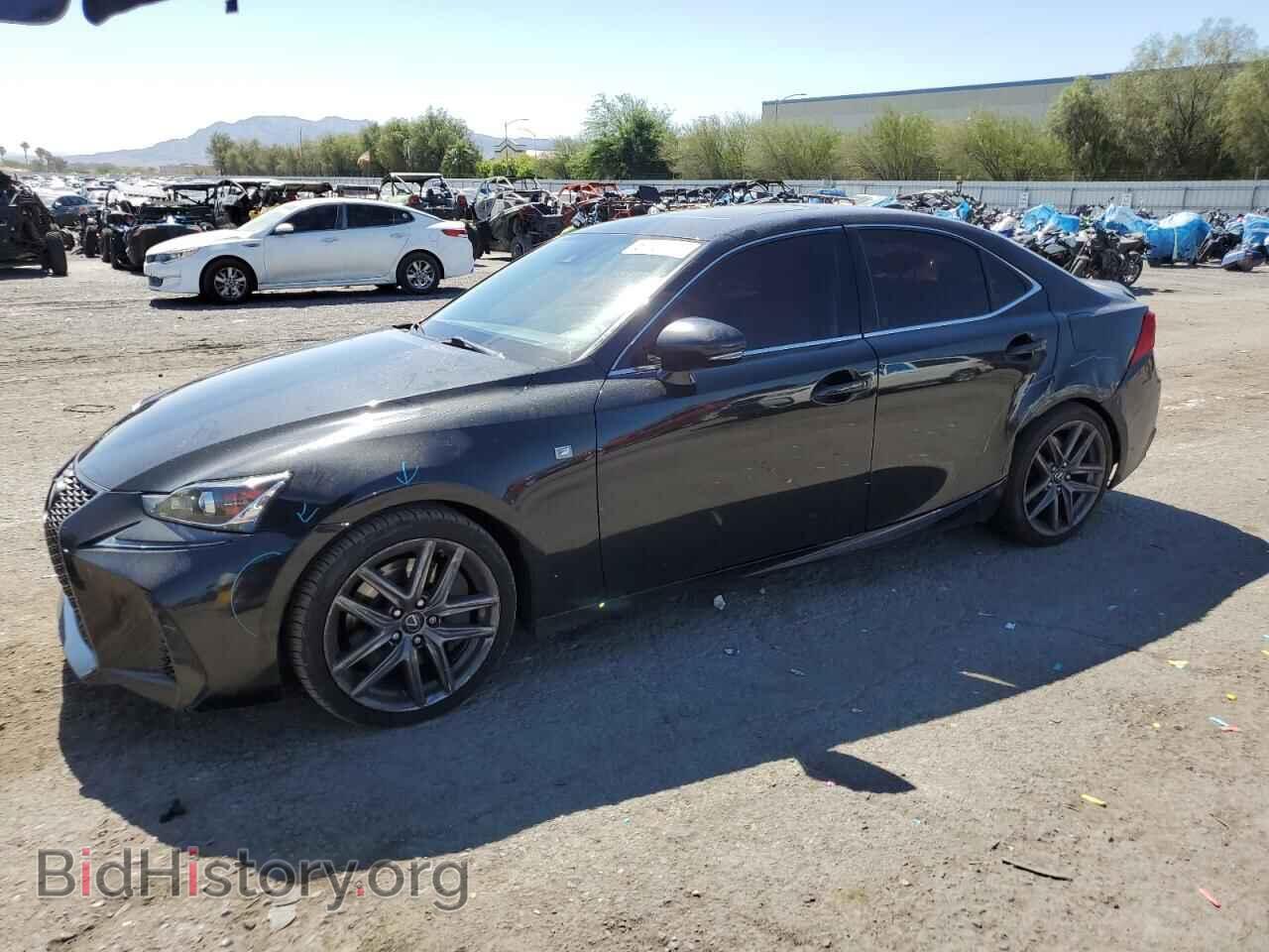 Photo JTHBA1D21H5055738 - LEXUS IS 2017