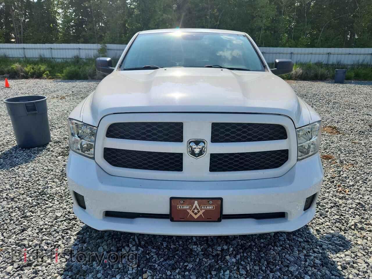 2017 RAM 1500 - VIN: 1C6RR7FT8HS675500 - Фото 5