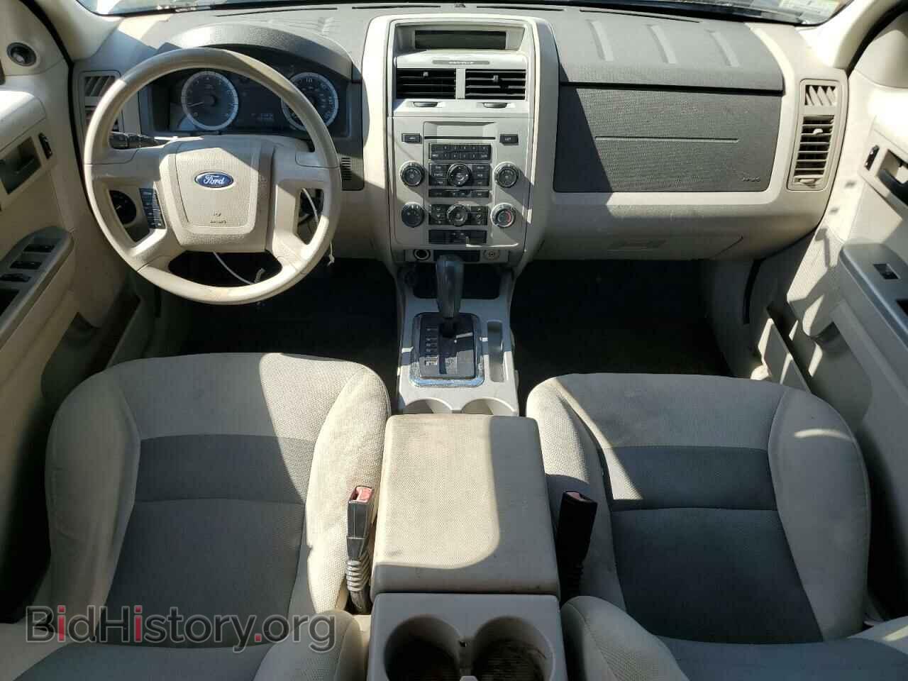 2008 FORD ESCAPE - VIN: 1FMCU93138KC15216 - Фото 8