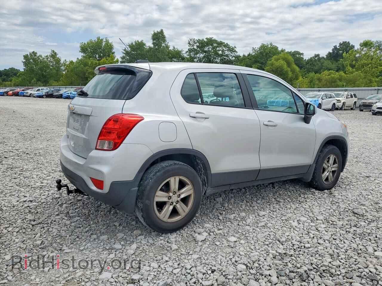 2017 CHEVROLET TRAX - VIN: 3GNCJNSB9HL270906 - Фото 3
