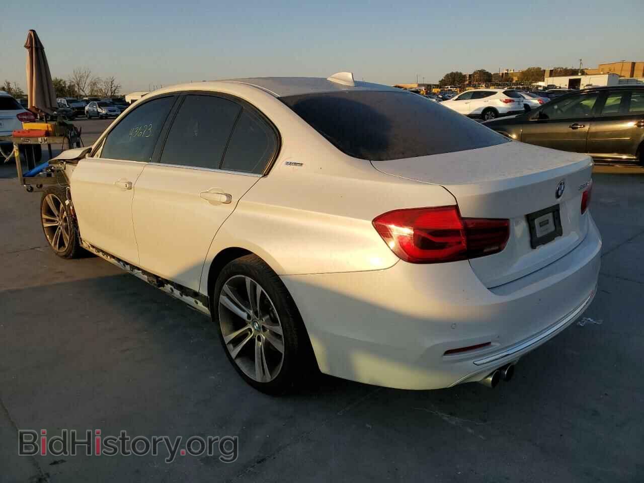 2017 BMW 3 SERIES - VIN: WBA8E1C30HA029114 - Фото 3