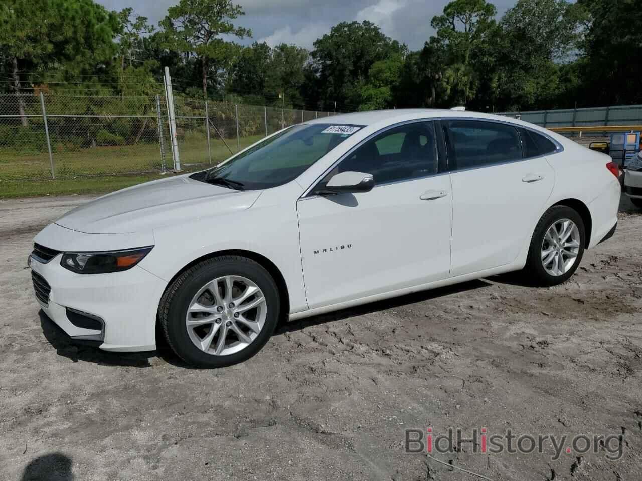 Photo 1G1ZD5ST8JF101567 - CHEVROLET MALIBU 2018