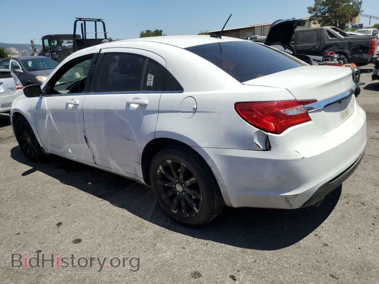 2014 CHRYSLER 200 - VIN: 1C3CCBBG8EN107063 - Фото 2