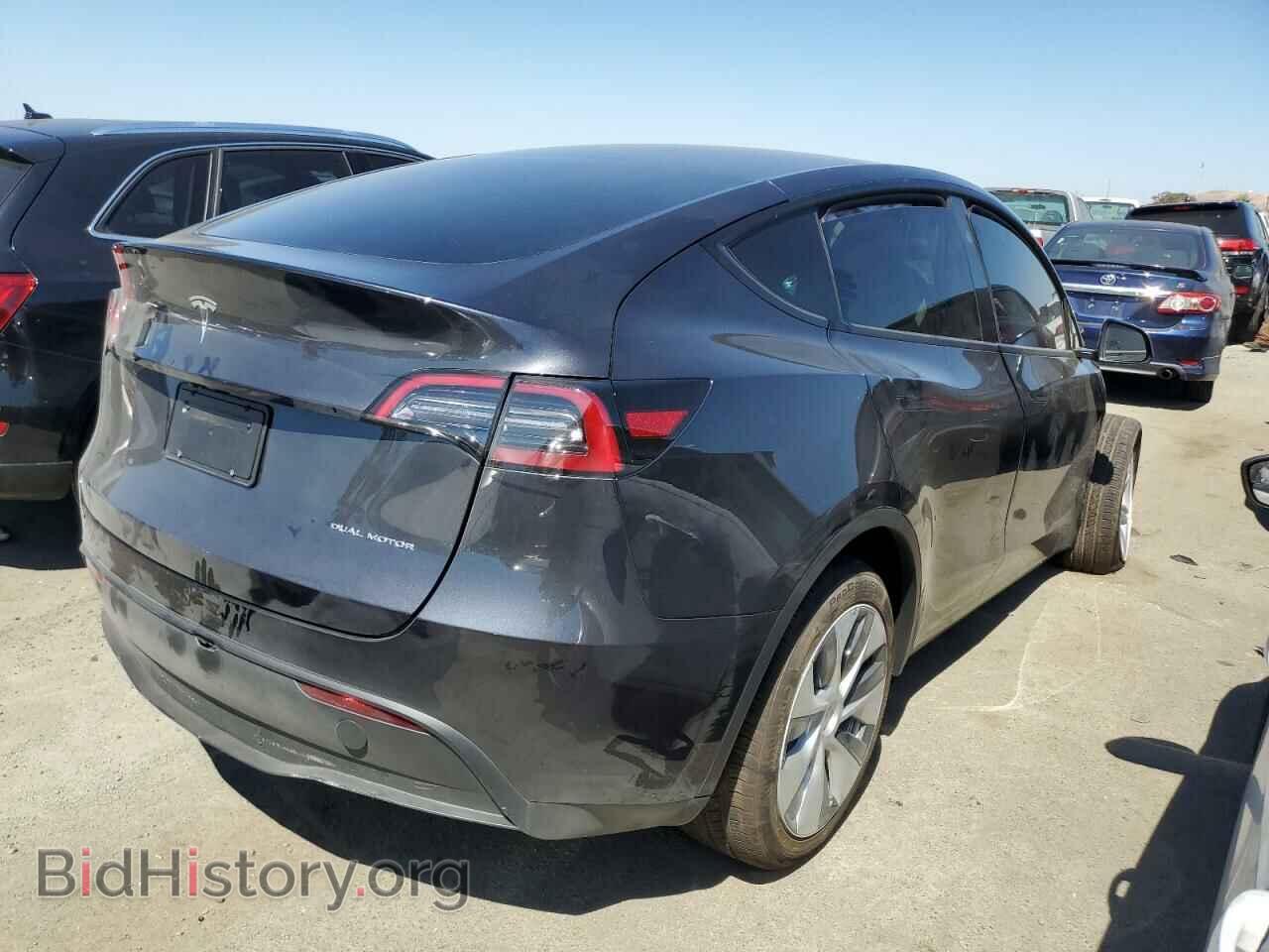 2024 TESLA MODEL Y - VIN: 7SAYGDEE3RF080115 - Фото 3