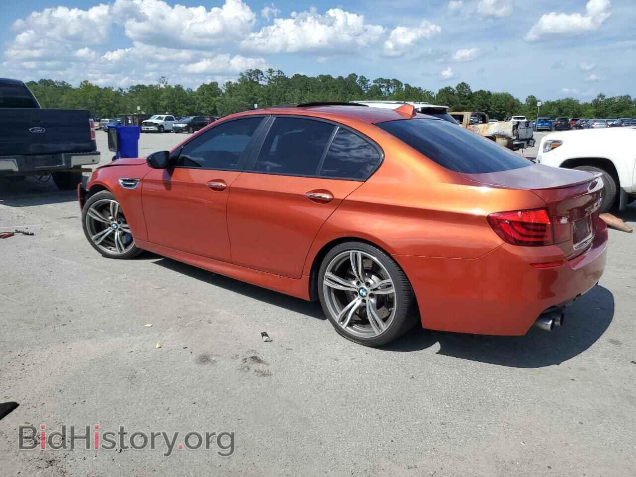 2013 BMW M5 - VIN: WBSFV9C51DD096218 - Фото 2