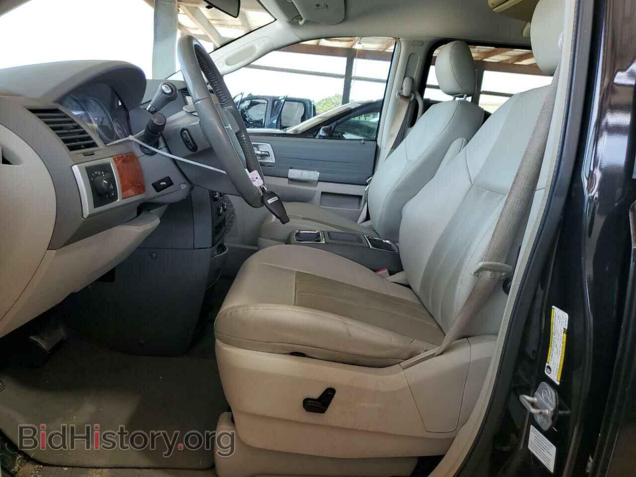 2008 CHRYSLER MINIVAN - VIN: 2A8HR54P28R118073 - Фото 7
