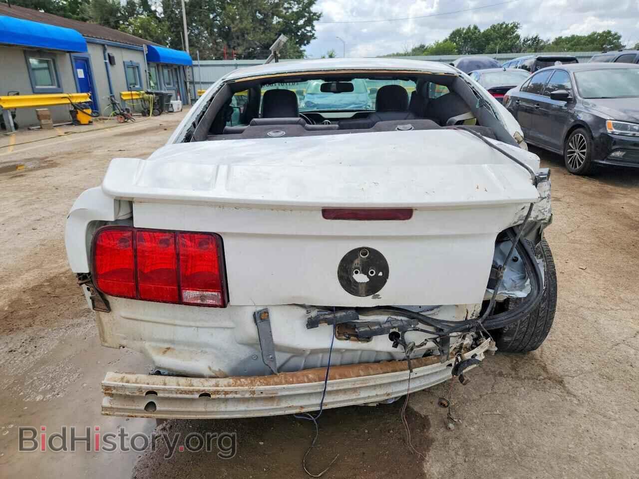2007 FORD MUSTANG - VIN: 1ZVHT80N275247535 - Фото 6