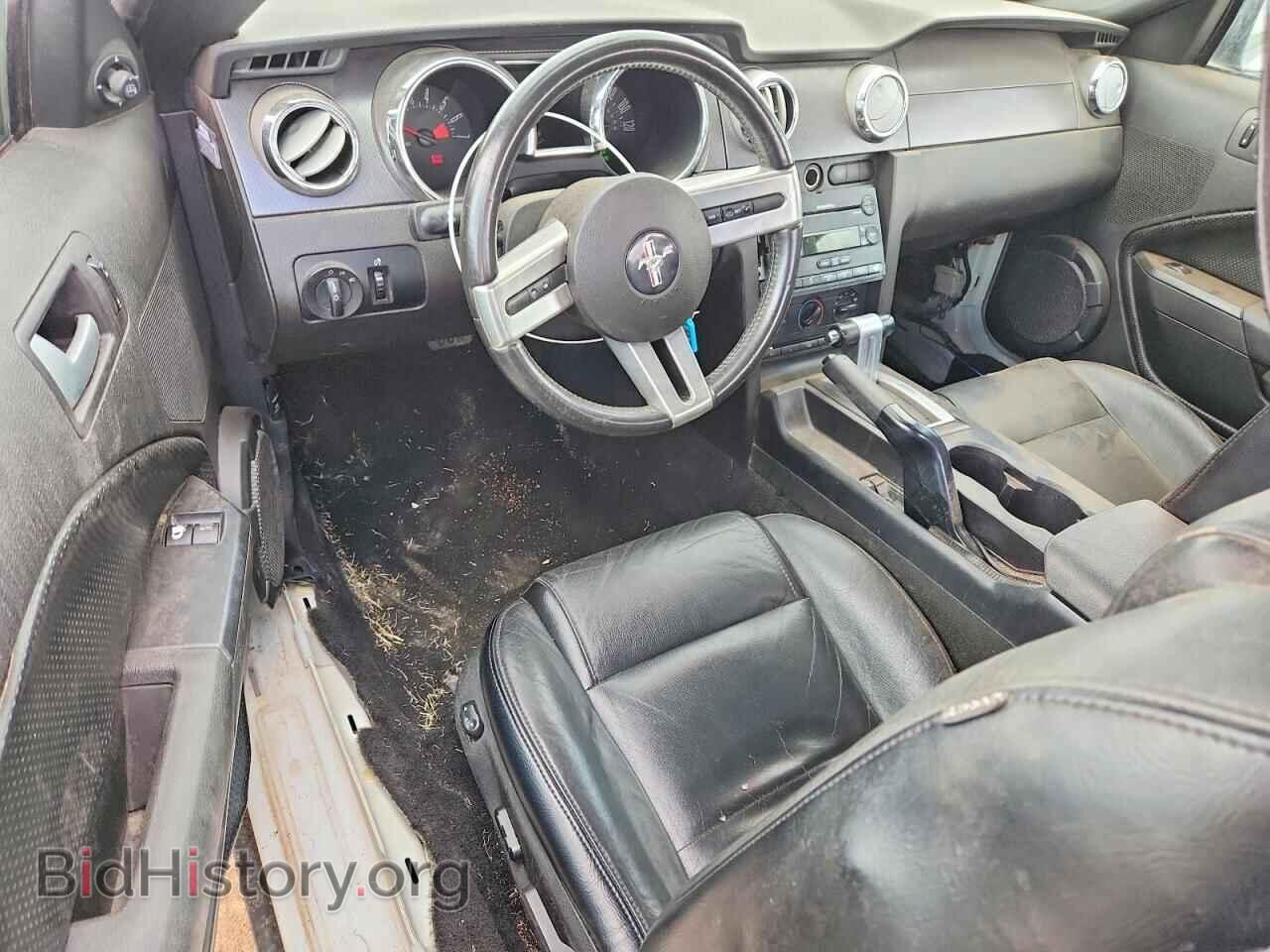 2007 FORD MUSTANG - VIN: 1ZVHT80N275247535 - Фото 8