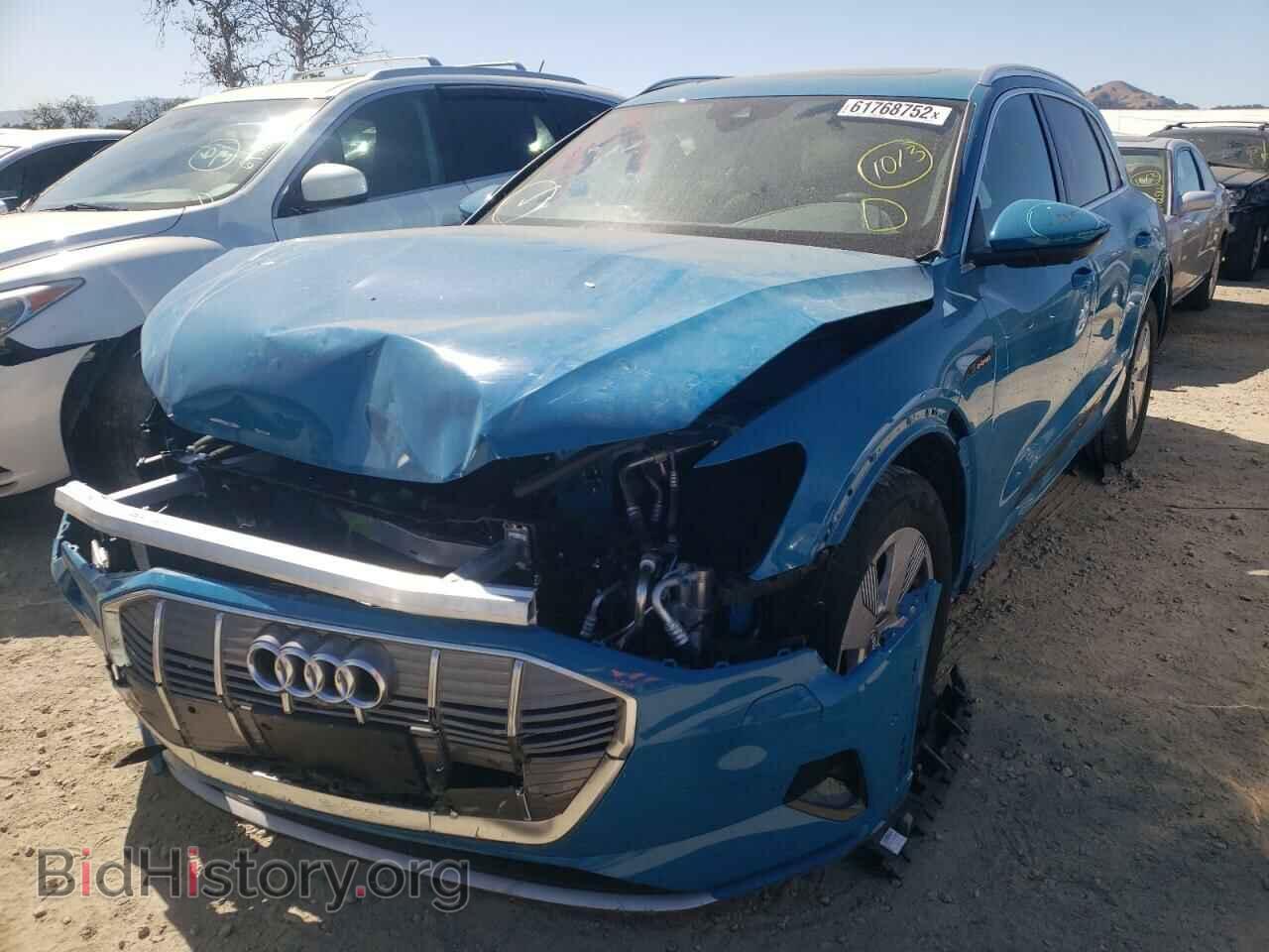 2019 AUDI E-TRON - VIN: WA1LAAGE0KB014242 - Photo 2