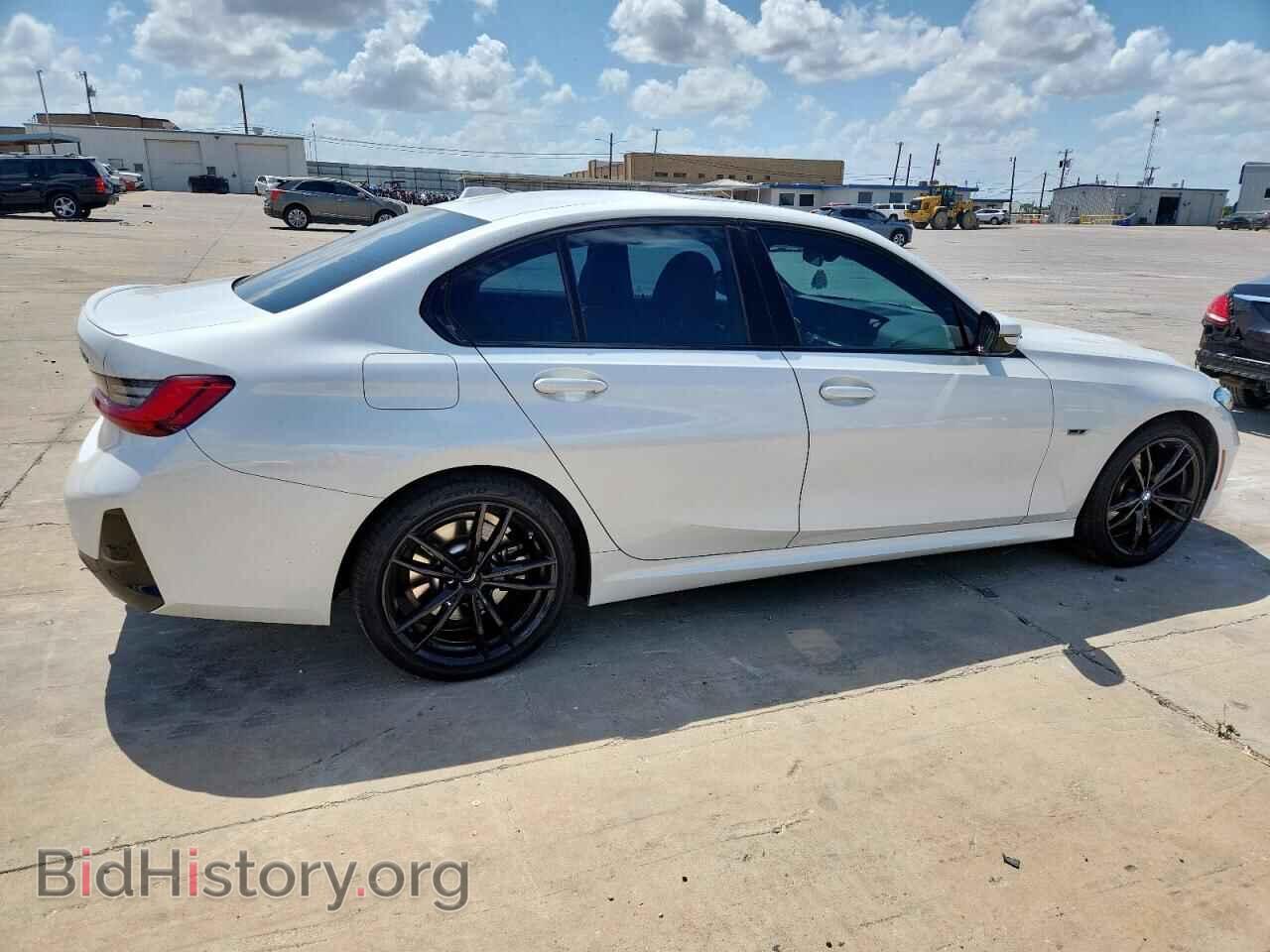 2023 BMW 3 SERIES - VIN: 3MW39FS06P8D01761 - Фото 3
