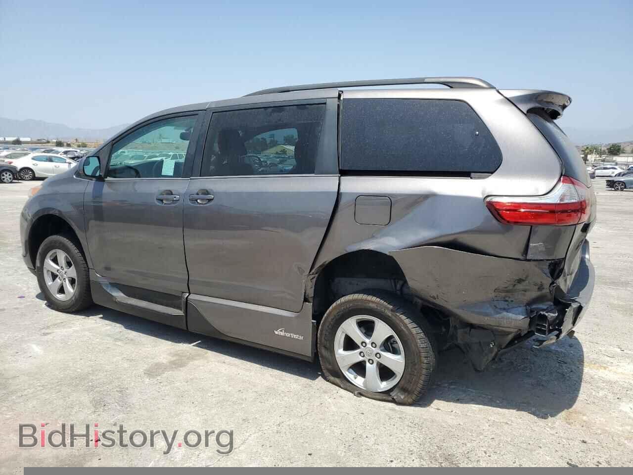 2017 TOYOTA All Models - VIN: 5TDKZ3DC2HS855117 - Фото 2