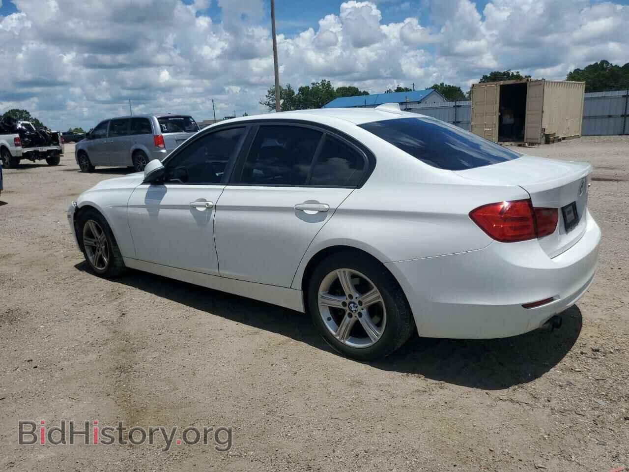 2012 BMW 3 SERIES - VIN: WBA3A5C51CF347284 - Фото 2