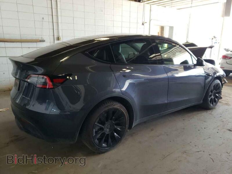 2020 Tesla MODEL Y (VIN 5YJYGDEE3LF042811) — photo 3 of 13