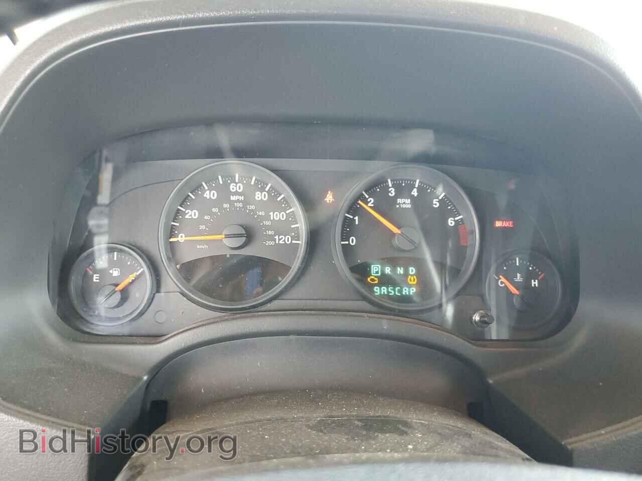 2010 JEEP COMPASS - VIN: 1J4NT1FB2AD643126 - Фото 9