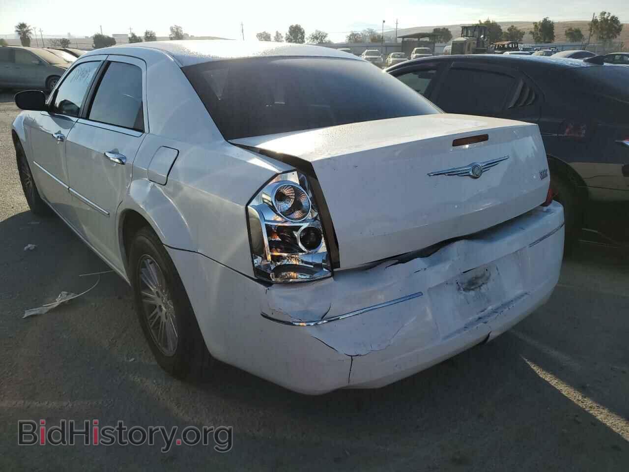 2010 CHRYSLER 300 - VIN: 2C3CA4CD6AH238162 - Фото 3
