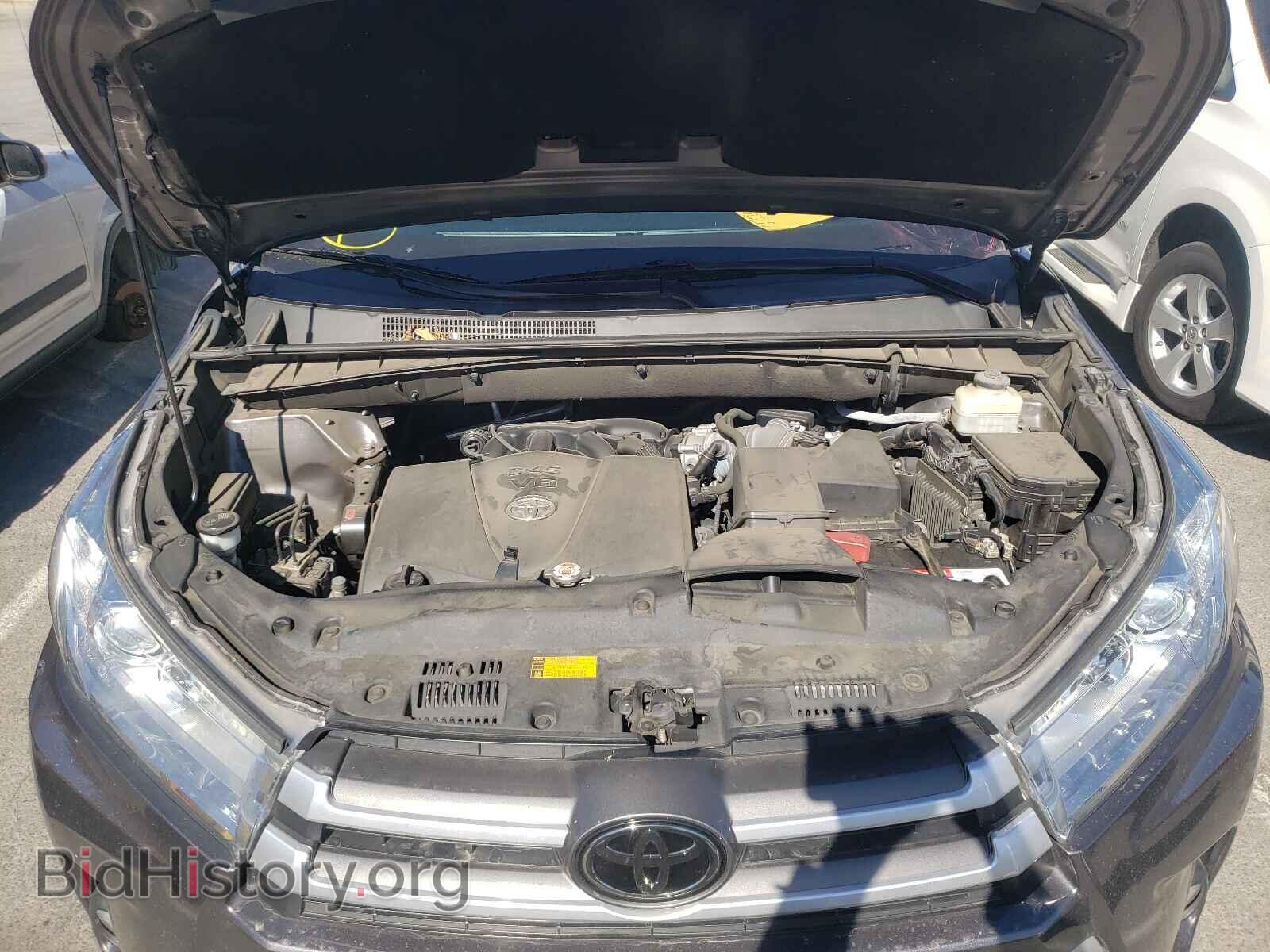 2018 TOYOTA HIGHLANDER - VIN: 5TDBZRFH4JS856352 - Фото 7