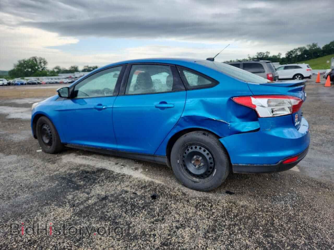2013 FORD FOCUS - VIN: 1FADP3F29DL364001 - Фото 2