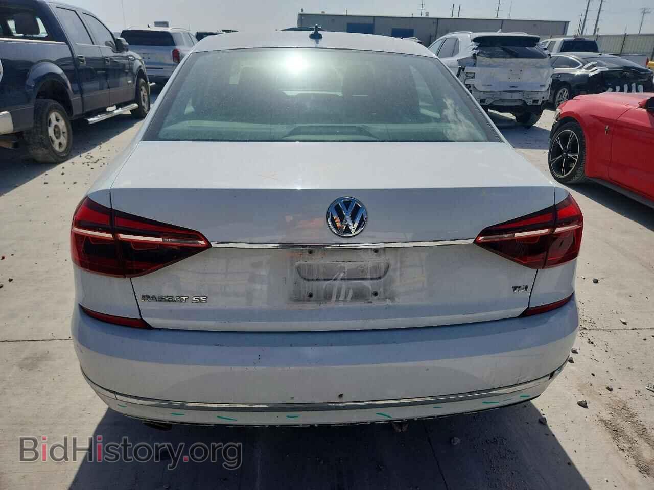 2018 VOLKSWAGEN PASSAT - VIN: 1VWBA7A32JC006158 - Фото 6
