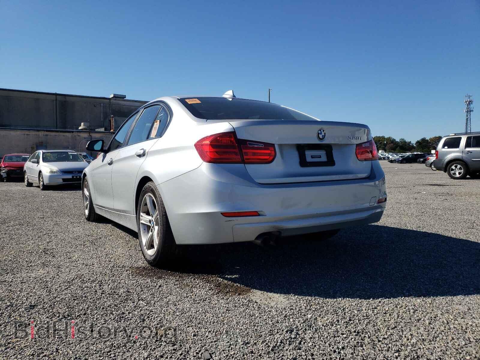 2012 BMW 3 SERIES - VIN: WBA3A5C57CF258979 - Фото 3