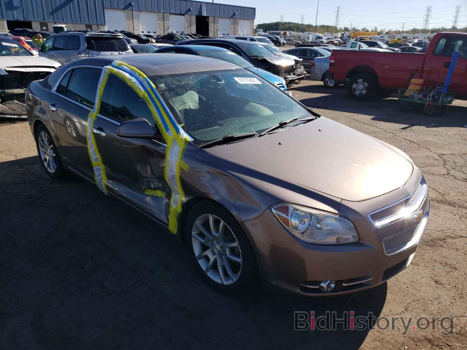 Photo 1G1ZE5E19BF266584 - CHEVROLET MALIBU 2011