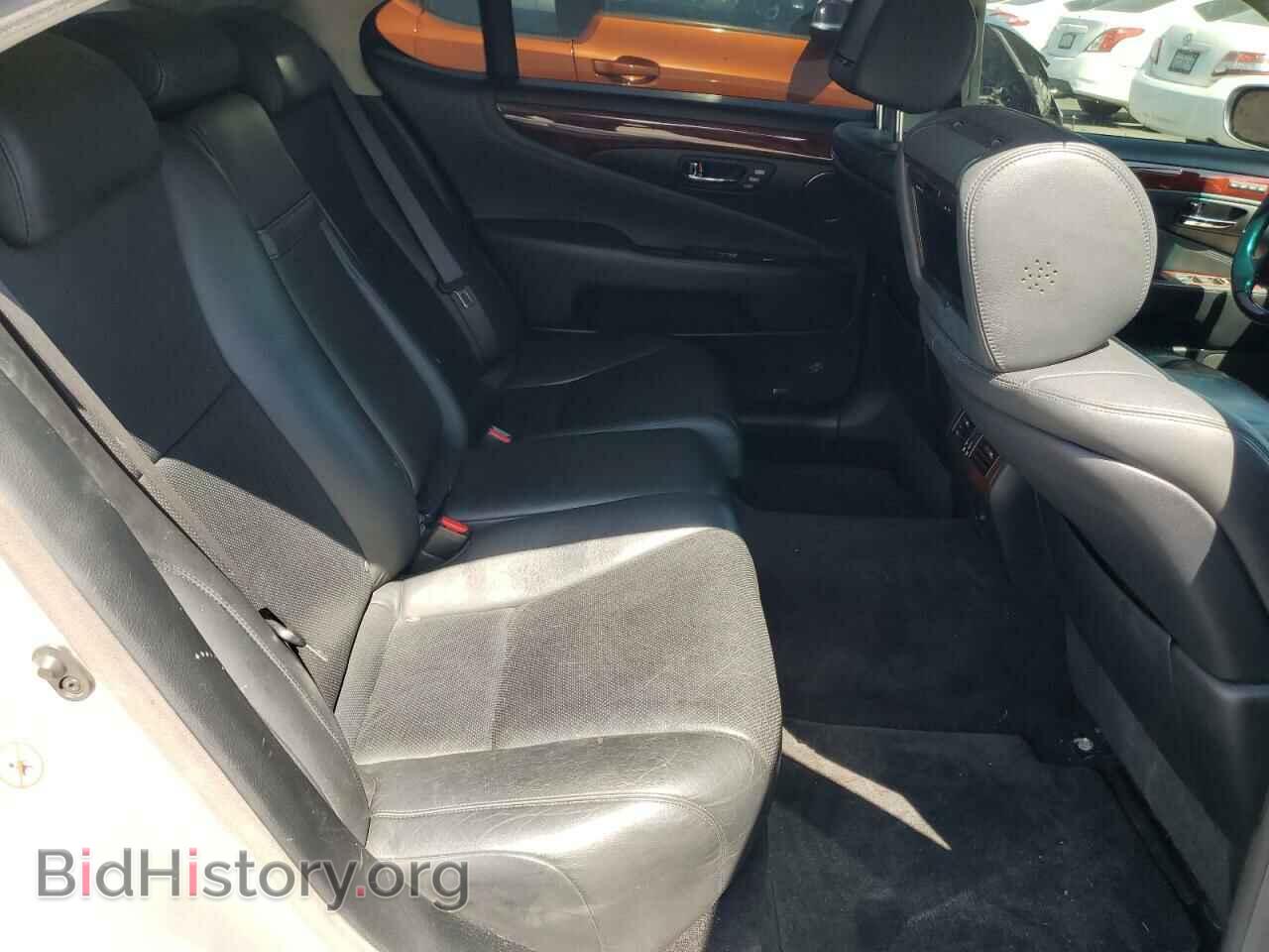 2007 LEXUS LS460 - VIN: JTHGL46F175010377 - Photo 10