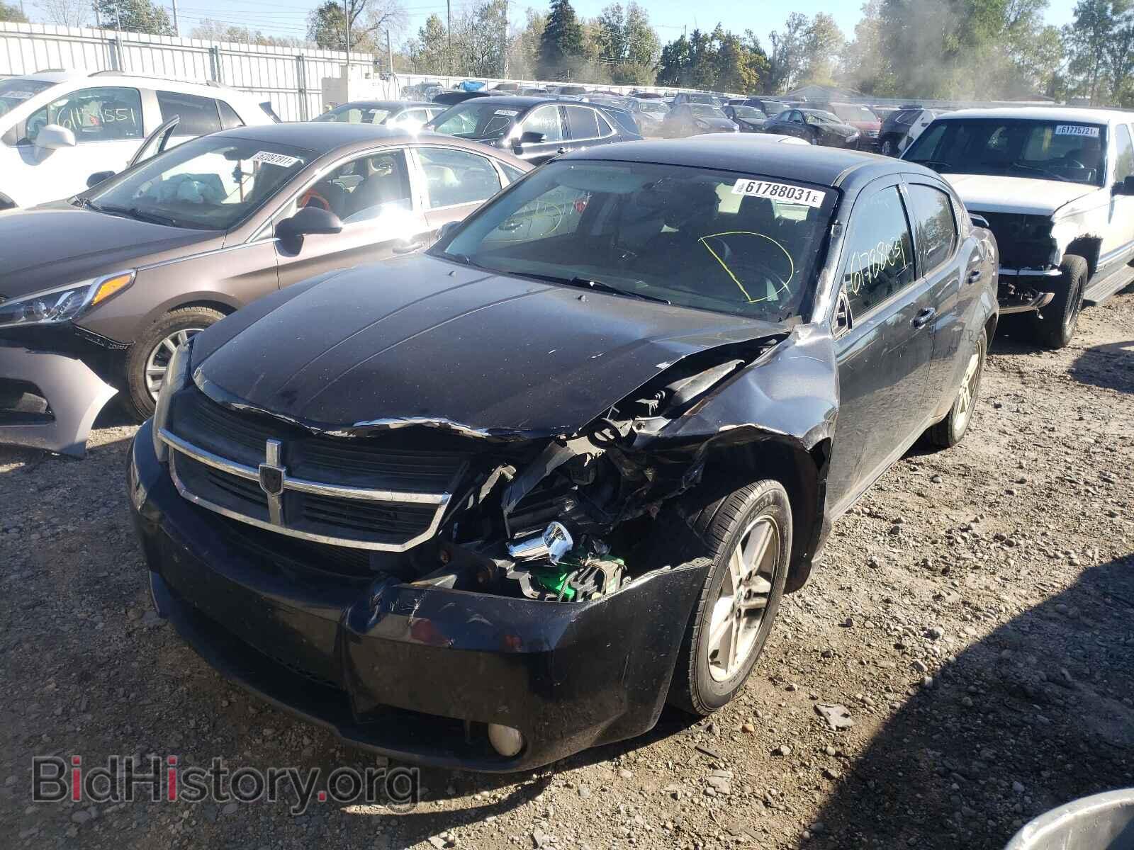 2010 DODGE AVENGER - VIN: 1B3CC5FB6AN136603 - Фото 2