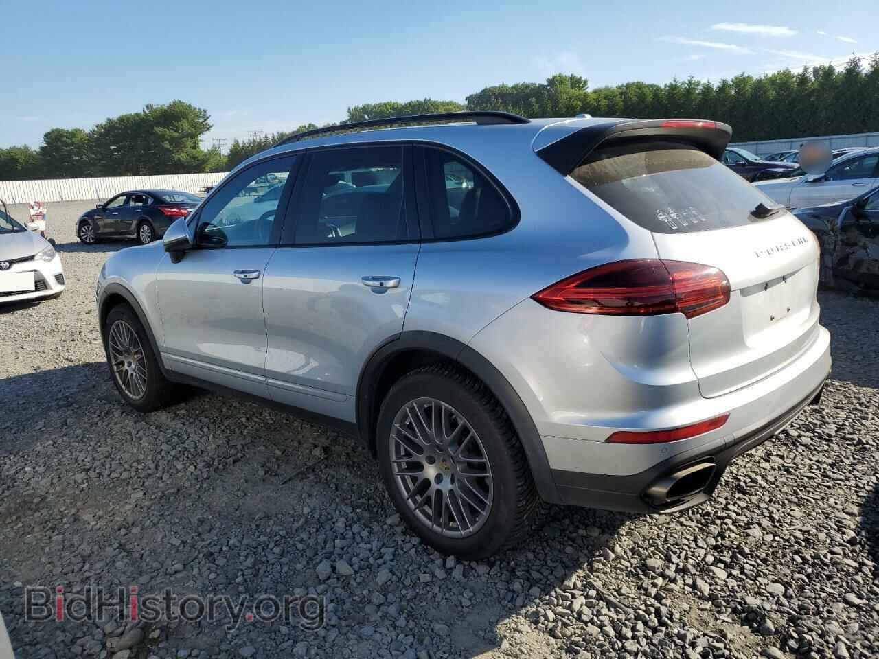 2017 PORSCHE CAYENNE - VIN: WP1AA2A25HKA81282 - Фото 2