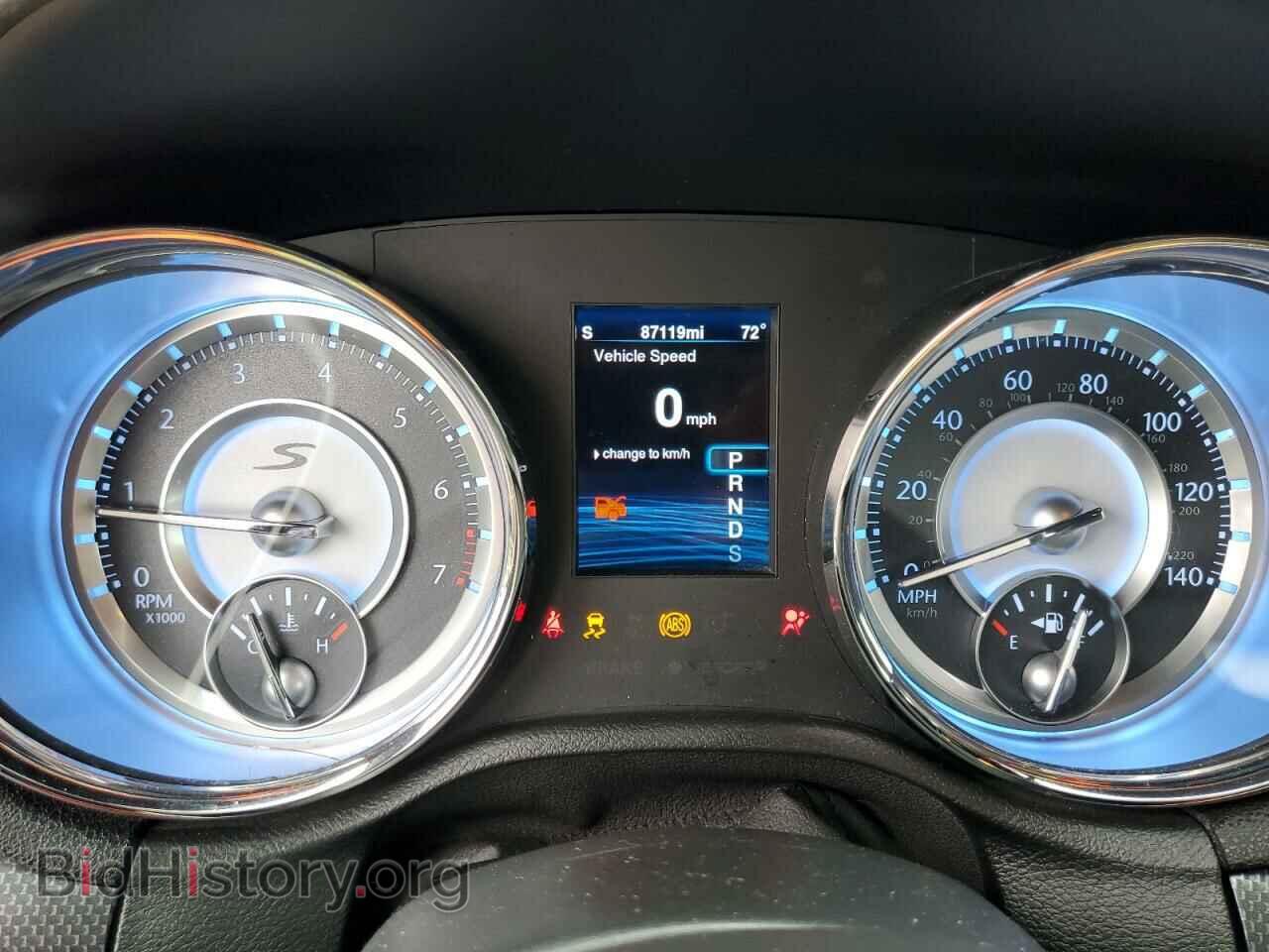 2014 CHRYSLER 300 - VIN: 2C3CCAGG7EH207411 - Фото 9