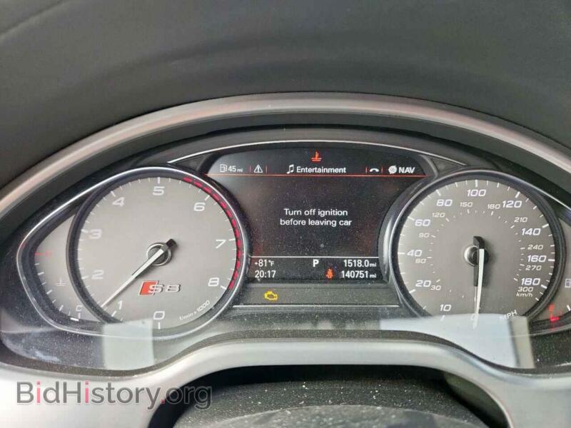 2013 Audi S8 (VIN WAUD2AFD6DN018102) — фото 9 из 12