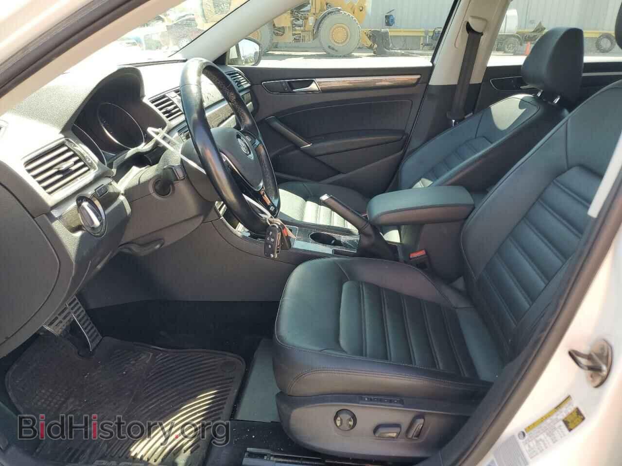 2017 VOLKSWAGEN PASSAT - VIN: 1VWCT7A33HC077149 - Фото 7