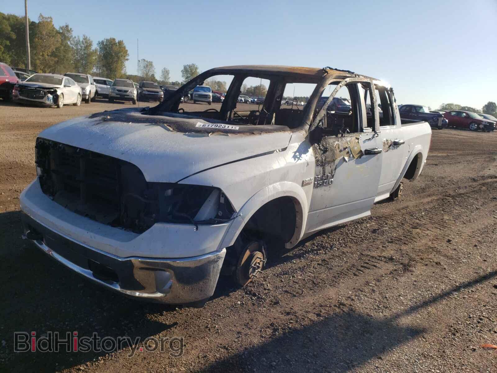 2018 RAM 1500 - VIN: 1C6RR7TT3JS267206 - Фото 2
