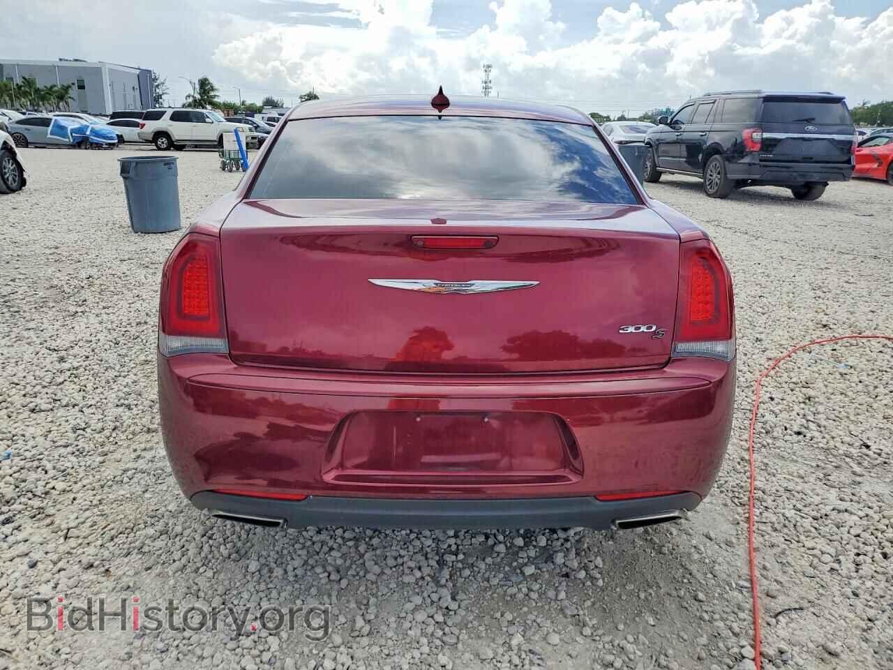 2019 CHRYSLER 300 - VIN: 2C3CCABG9KH655989 - Фото 6