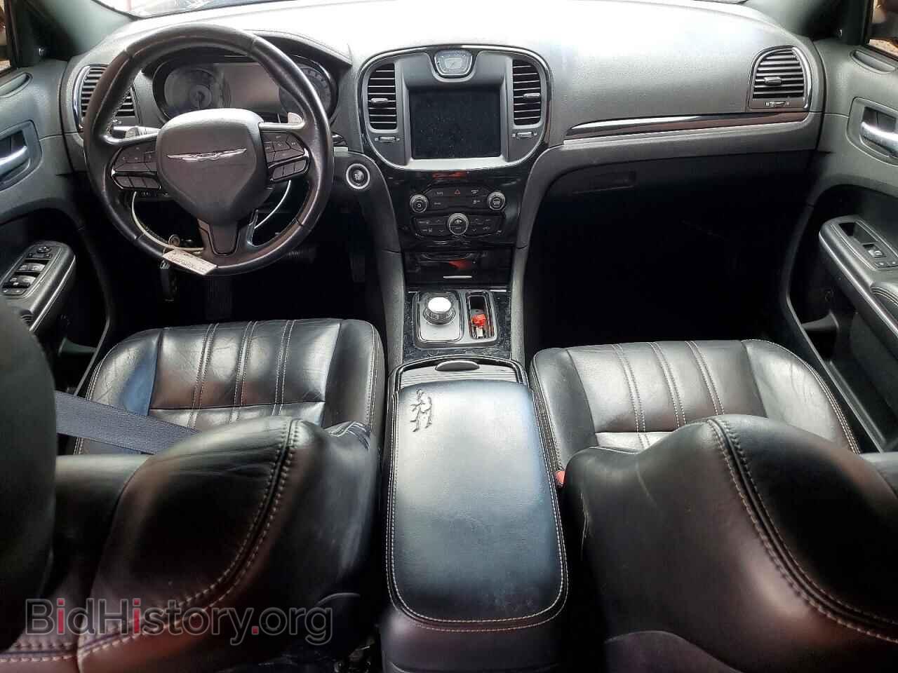 2019 CHRYSLER 300 - VIN: 2C3CCABG9KH655989 - Фото 8