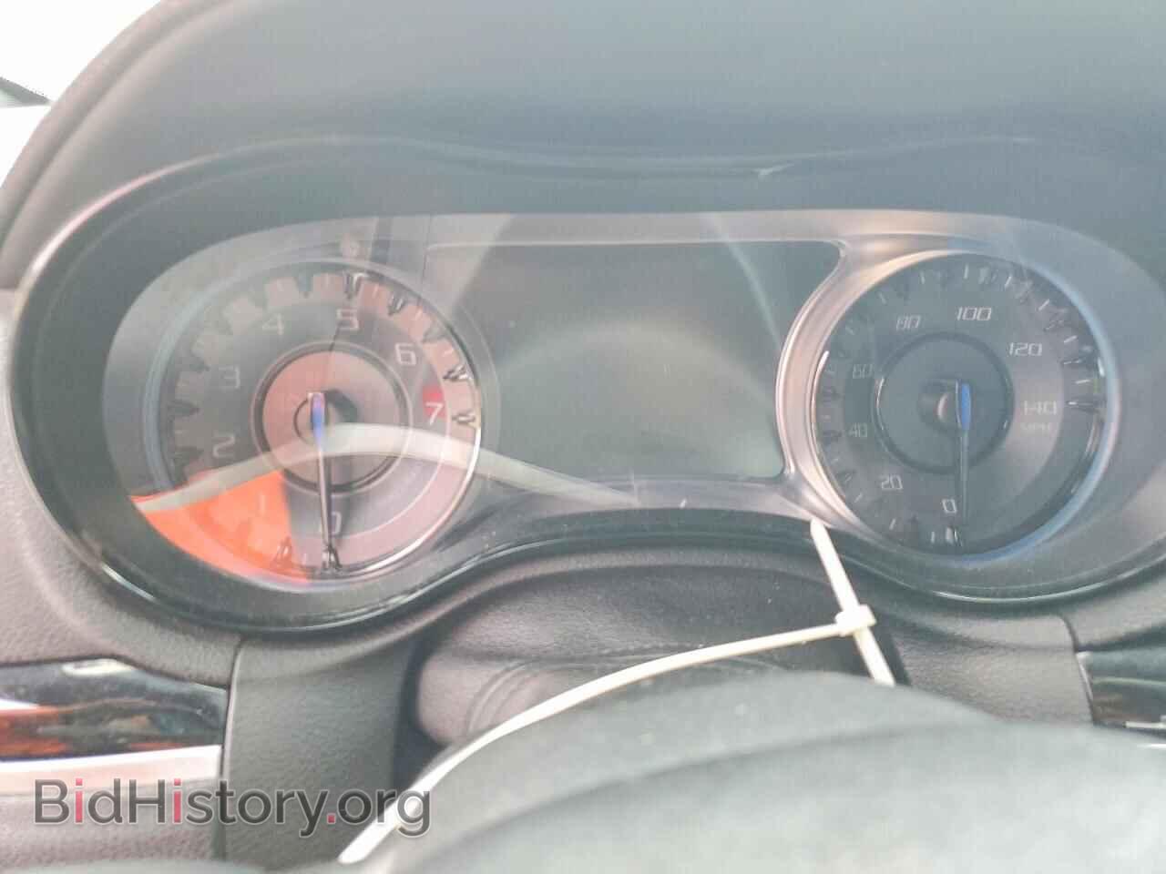 2019 CHRYSLER 300 - VIN: 2C3CCABG9KH655989 - Фото 9
