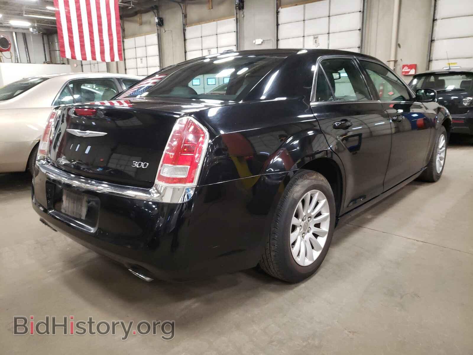 2014 CHRYSLER 300 - VIN: 2C3CCAAG5EH119210 - Фото 4