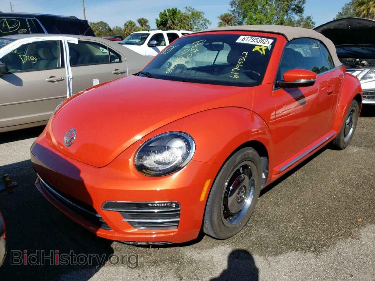 2018 VOLKSWAGEN BEETLE - VIN: 3VW5DAAT0JM504603 - Фото 2