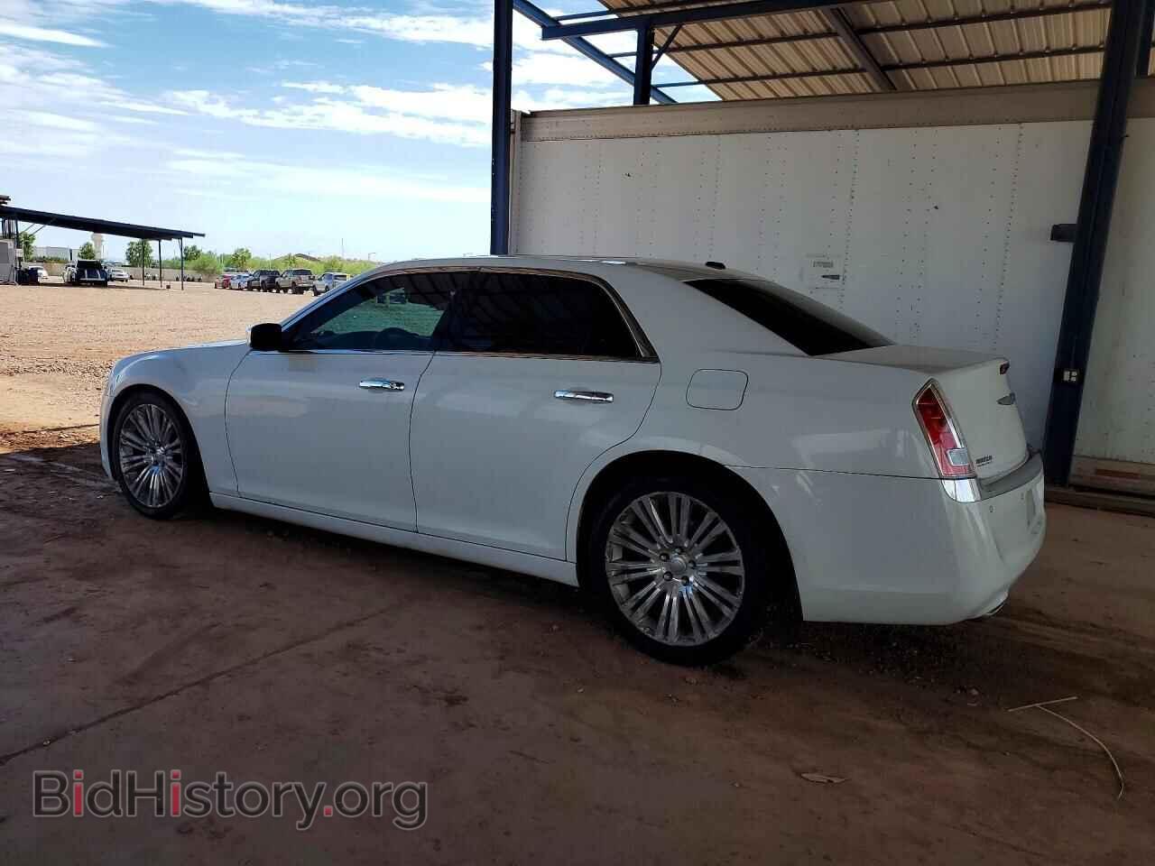 2011 CHRYSLER 300 - VIN: 2C3CA6CT2BH599361 - Photo 2