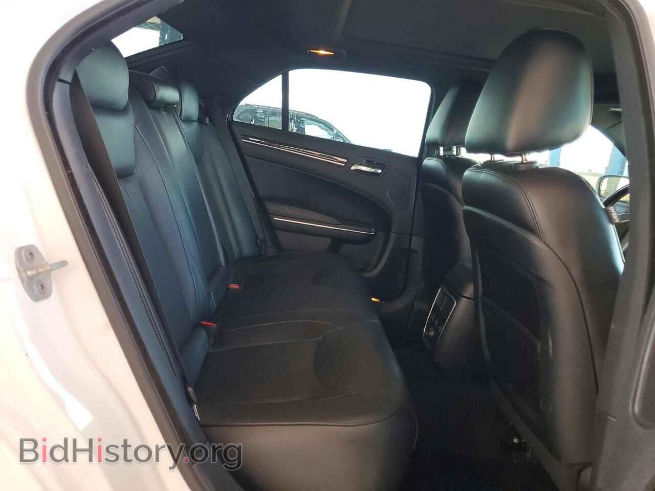 2011 CHRYSLER 300 - VIN: 2C3CA6CT2BH599361 - Photo 10